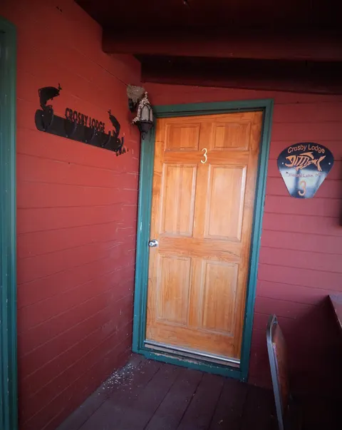 Cabin #3 at Pyramid Lake Lodge — photo 9