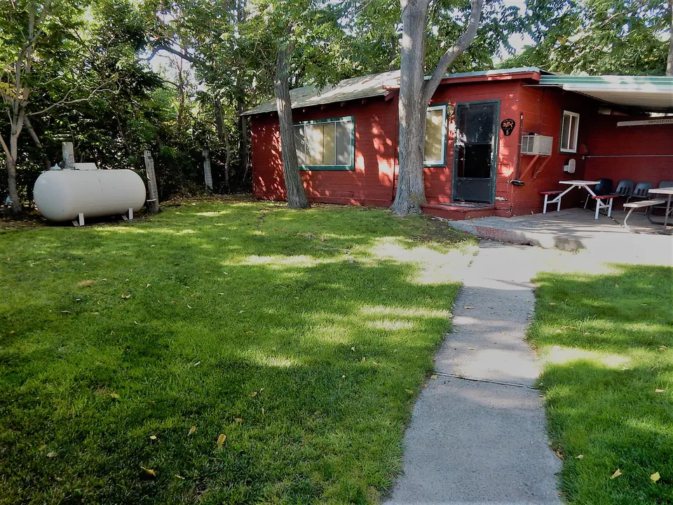 Cabin #5 at Pyramid Lake Lodge — photo 1