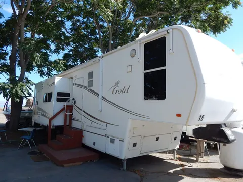 Alpha Gold #18 at Pyramid Lake Lodge — photo 1